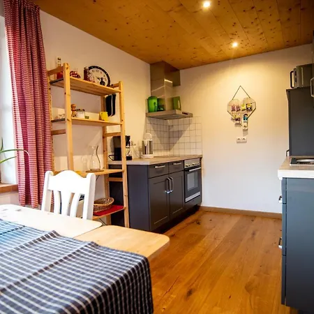 Haus Heufelder Apartment *